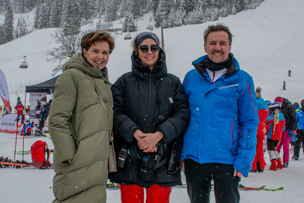 LR Martin Zauner und LTP Brigitta Pallauf besuchten die Kidstrophy in Altenmarkt-Zauchensee. Mit dabei Ute Zischinsky, Vizepräsidentin des Skiclub Salzburg.
